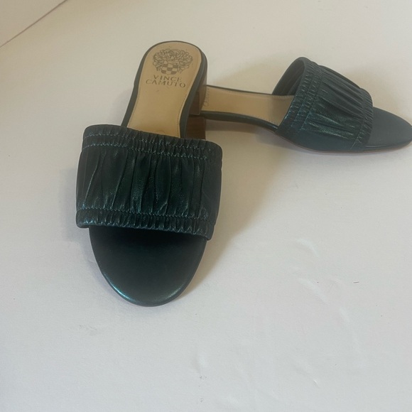 Vince Camuto Women's Dark Green Slide Sandals - Picture 1 of 7